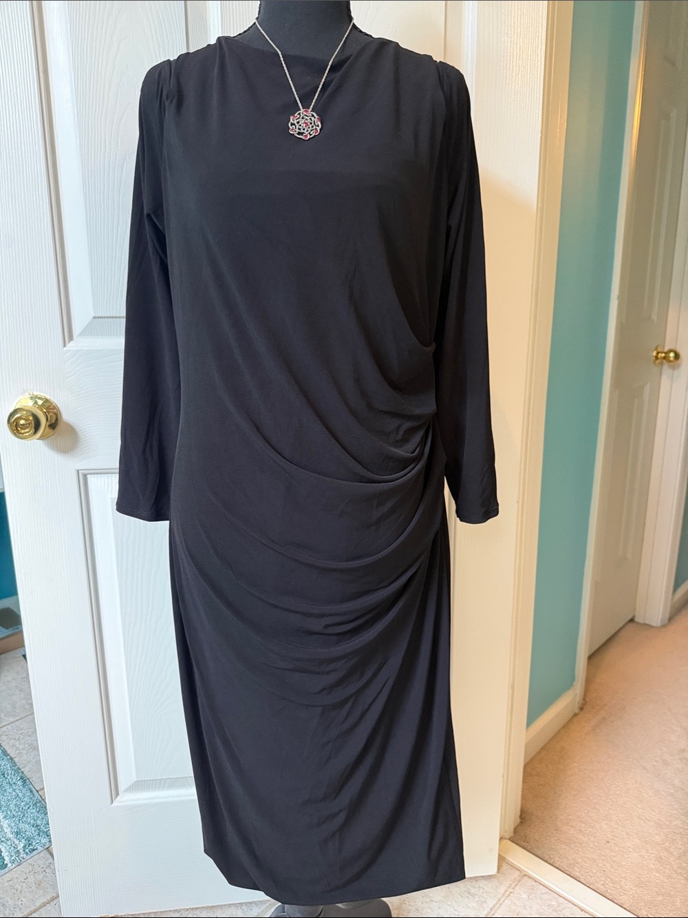 Sexy RACHEL Rachel Roy Black Long-Sleeve Cold Shoulder Ruched Midi Dress